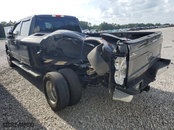 2018 Ford Super Duty F-350 DRW XL with VIN 1FT8W3DT7JEB59772, listed as a Copart auction lot 64850034 with 0 mi miles and Salvage Title. Bid and sale history available at carsss.com. Image 3.