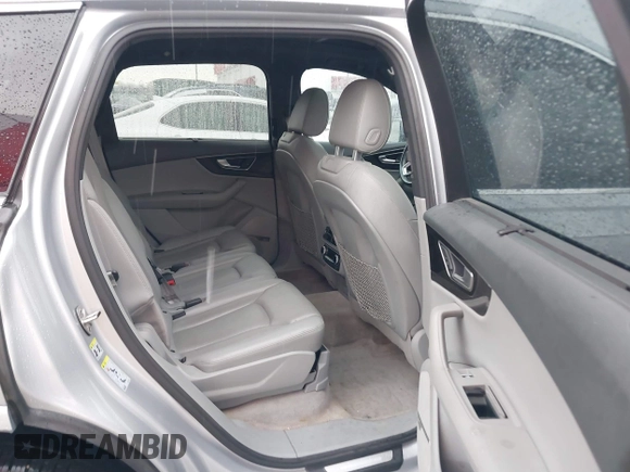 2017 Audi Q7 Prestige with VIN WA1VAAF74HD053733, listed as a IAAI auction lot 41718388 with 114,189 mi miles. Bid and sale history available at carsss.com. Image 8.