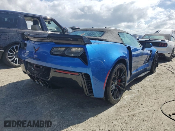 2015 Chevrolet Corvette Z06 3LZ with VIN 1G1YU3D66F5607211, listed as a Copart auction lot 76238254 with 14,268 mi miles and Salvage Title. Bid and sale history available at carsss.com. Image 3.