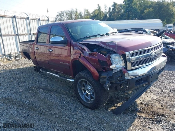 2008 Chevrolet Silverado 1500 LT w/1LT with VIN 2GCEK13J181246470, listed as a IAAI auction lot 40390209 with 195,631 mi miles. Bid and sale history available at carsss.com. Image 1.