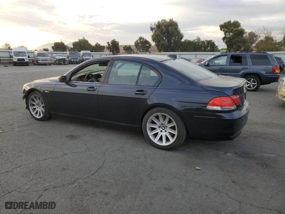 2006 BMW 7 Series 750i with VIN WBAHL83506DT05674, listed as a Copart auction lot 77176834 with 263,495 mi miles and Salvage Title. Bid and sale history available at carsss.com. Image 2.