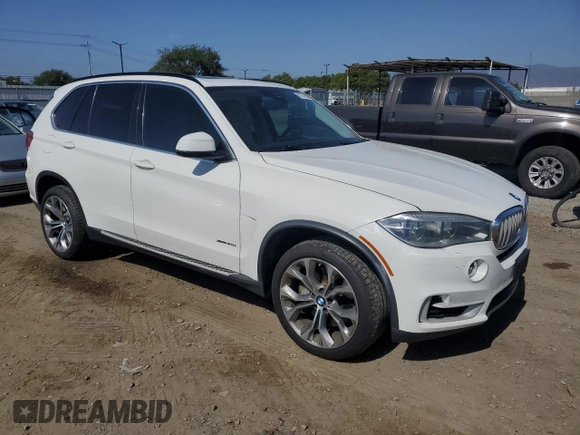 2014 BMW X5 xDrive50i z VIN 5UXKR6C55E0C03032, wystawiony jako Copart lot #57274505 z przebiegiem 107 963 mil mil oraz Czysty tytuł • Clean title. Historia ofert i sprzedaży dostępna na DreamBid. Obrazek 4.