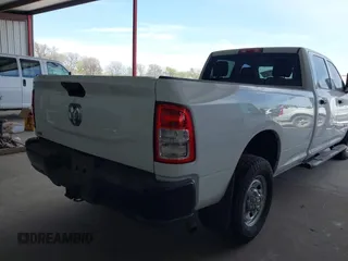 2022 Ram 2500 Tradesman with VIN 3C6UR4HJ8NG200503, listed as a IAAI auction lot 41726564 with 157,884 mi miles and . Bid and sale history available at DreamBid. Image 4.