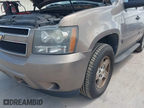 2007 Chevrolet Tahoe LTZ with VIN 1GNFC13007R232128, listed as a IAAI auction lot 42629224 with 253,508 mi miles and . Bid and sale history available at DreamBid. Image 6.