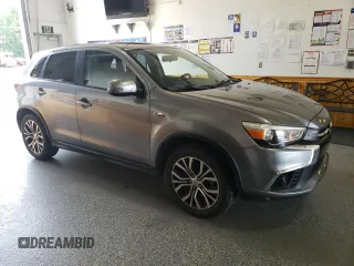 2019 Mitsubishi Outlander ES z VIN JA4AP3AU1KU017981, wystawiony jako Copart lot #60572435 z przebiegiem 111 931 mil mil oraz Czysty tytuł • Clean title. Historia ofert i sprzedaży dostępna na DreamBid. Obrazek 4.