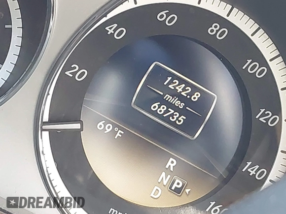 2012 Mercedes-Benz E 350 Luxury with VIN WDDHF8JB7CA601894, listed as a IAAI auction lot 42128317 with 68,735 mi miles and . Bid and sale history available at carsss.com. Image 14.