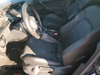 2017 Volkswagen GTI S z VIN 3VW447AU5HM002056, wystawiony jako Copart lot #56643855 z przebiegiem 48 841 mil mil oraz Szkoda całkowita • Salvage title. Historia ofert i sprzedaży dostępna na DreamBid. Obrazek 7.