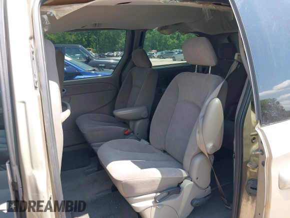 2003 Chrysler Town & Country LX z VIN 2C4GP44R23R375215, wystawiony jako IAAI lot #42172062 z przebiegiem 207 509 mil mil oraz . Historia ofert i sprzedaży dostępna na DreamBid. Obrazek 8.