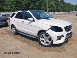 2015 Mercedes-Benz M 400 z VIN 4JGDA5GB6FA534279, wystawiony jako IAAI lot #42653610 z przebiegiem 101 940 mil mil oraz . Historia ofert i sprzedaży dostępna na DreamBid. Obrazek 1.