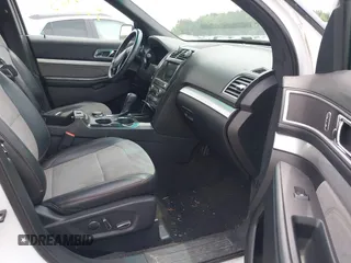 2017 Ford Explorer XLT с VIN 1FM5K8D80HGB50963, выставлен на аукционе IAAI как лот 42697545 с пробегом 83 752 миль миль и . История ставок и продаж доступна на DreamBid. Изображение 5.
