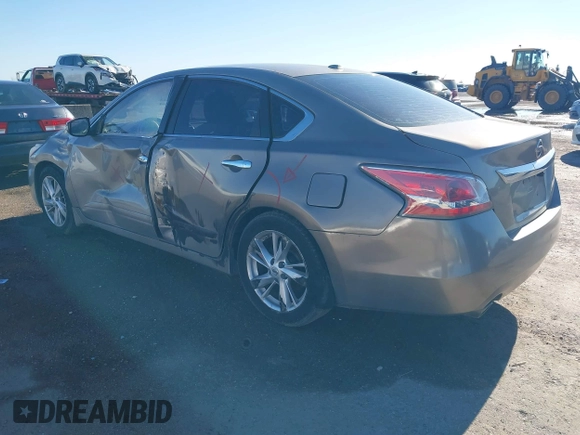 2015 Nissan Altima S with VIN 1N4AL3APXFC585322, listed as a IAAI auction lot 41212978 with 109,389 mi miles and . Bid and sale history available at carsss.com. Image 3.