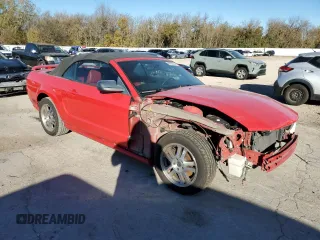 2005 Ford Mustang GT Deluxe with VIN 1ZVHT85H555246184, listed as a Copart auction lot 80784214 with 99,288 mi miles and Salvage Title. Bid and sale history available at DreamBid. Image 4.