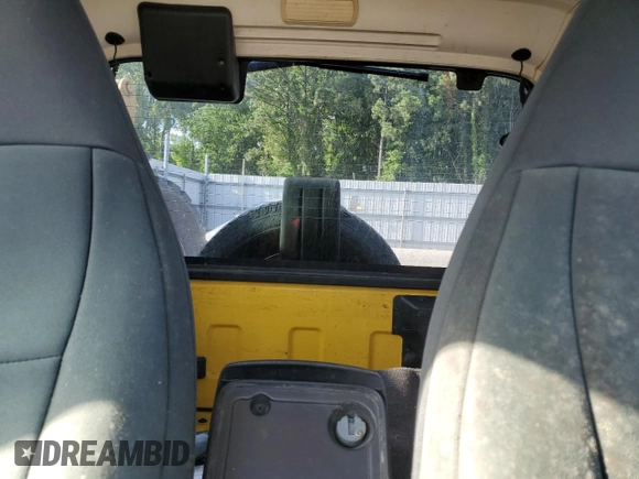 2000 Jeep Wrangler Sport with VIN 1J4FA49SXYP745676, listed as a Copart auction lot 63096755 with 147,226 mi miles and Salvage title. Bid and sale history available at DreamBid. Image 10.