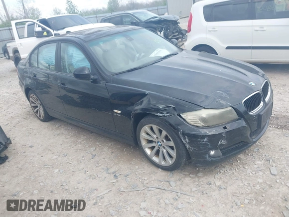 2011 BMW 3 Series 328i xDrive with VIN WBAPK5G53BNN80919, listed as a IAAI auction lot 42087970 with 91,521 mi miles and . Bid and sale history available at carsss.com. Image 1.