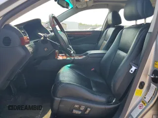 2012 Lexus LS 460 с VIN JTHCL5EFXC5014542, выставлен на аукционе Copart как лот 61530695 с пробегом 159 811 миль миль и Списание • Salvage title. История ставок и продаж доступна на DreamBid. Изображение 7.