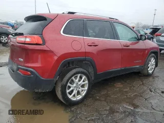 2016 Jeep Cherokee Latitude with VIN 1C4PJLCS6GW108611, listed as a Copart auction lot 81163574 with 118,639 mi miles and Salvage Title. Bid and sale history available at carsss.com. Image 3.