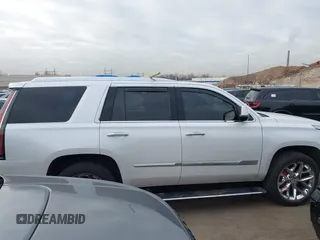 2017 Cadillac Escalade Platinum z VIN 1GYS4DKJ7HR277904, wystawiony jako IAAI lot #41757014 z przebiegiem 109 177 mil mil oraz . Historia ofert i sprzedaży dostępna na DreamBid. Obrazek 13.