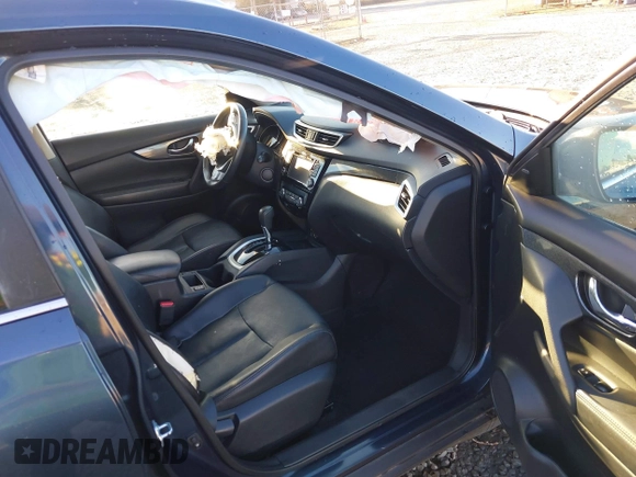 2016 Nissan Rogue SV with VIN 5N1AT2MT1GC845262, listed as a IAAI auction lot 41449141 with 83,932 mi miles. Bid and sale history available at carsss.com. Image 5.