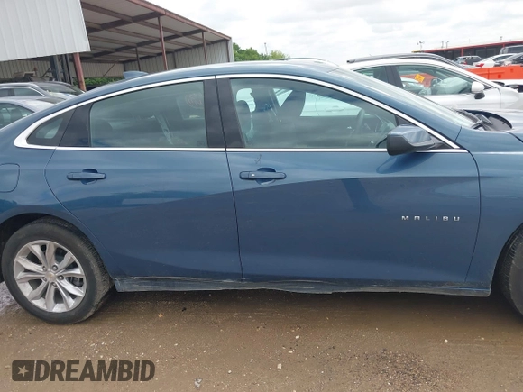 2025 Chevrolet Malibu LT with VIN 1G1ZD5ST2SF146165, listed as a IAAI auction lot 42204325 with 14,404 mi miles and . Bid and sale history available at DreamBid. Image 13.
