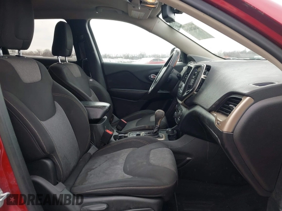 2014 Jeep Cherokee Latitude with VIN 1C4PJMCS2EW175306, listed as a IAAI auction lot 41620115 with 156,578 mi miles and . Bid and sale history available at carsss.com. Image 5.