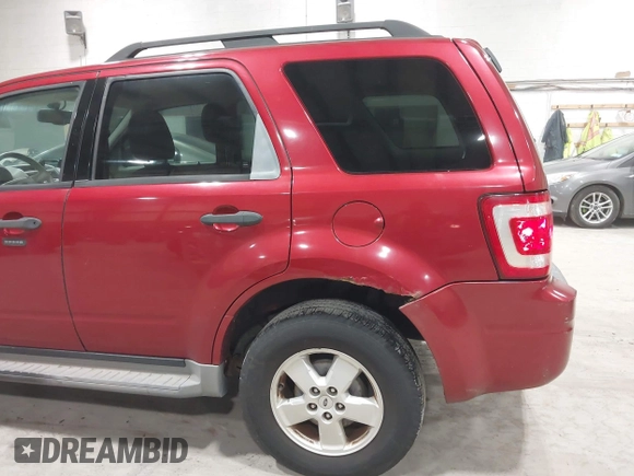 2008 Ford Escape XLT with VIN 1FMCU93148KB15786, listed as a IAAI auction lot 41991482 with 160,109 mi miles. Bid and sale history available at carsss.com. Image 6.