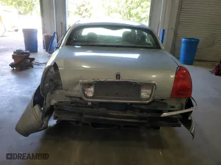 2007 Lincoln Town Car Signature Limited with VIN 1LNHM82VX7Y632445, listed as a Copart auction lot 50811845 with 197,104 mi miles and Salvage Title. Bid and sale history available at carsss.com. Image 6.