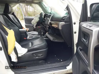 2018 Toyota 4Runner SR5 z VIN JTEBU5JR2J5563719, wystawiony jako IAAI lot #41795840 z przebiegiem Nie podano mil oraz . Historia ofert i sprzedaży dostępna na DreamBid. Obrazek 5.