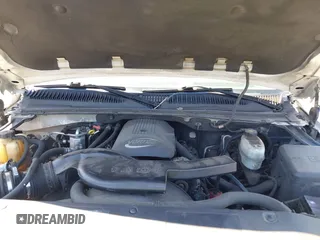 2004 Chevrolet Tahoe Z71 with VIN 1GNEK13T94R315741, listed as a IAAI auction lot 42676177 with 273,646 mi miles and . Bid and sale history available at DreamBid. Image 10.