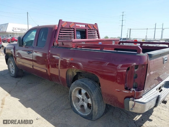 2008 Chevrolet Silverado 1500 LT w/1LT with VIN 2GCEK19J581251615, listed as a IAAI auction lot 41825405 with 1 mi miles. Bid and sale history available at carsss.com. Image 3.