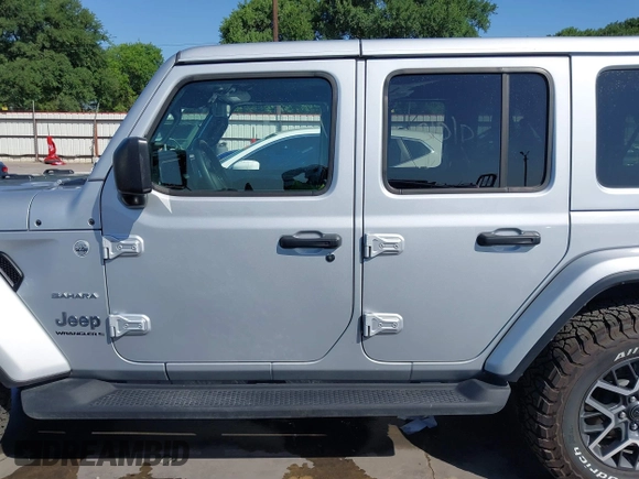 2024 Jeep Wrangler Sahara with VIN 1C4PJXEN7RW103564, listed as a IAAI auction lot 41997651 with 16,529 mi miles and . Bid and sale history available at carsss.com. Image 15.