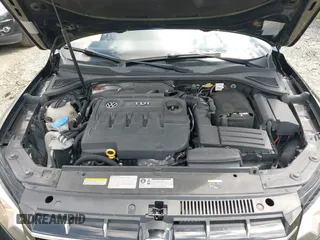 2015 Volkswagen Passat SE z VIN 1VWBV7A3XFC058603, wystawiony jako IAAI lot #42260010 z przebiegiem 94 857 mil mil oraz . Historia ofert i sprzedaży dostępna na DreamBid. Obrazek 10.
