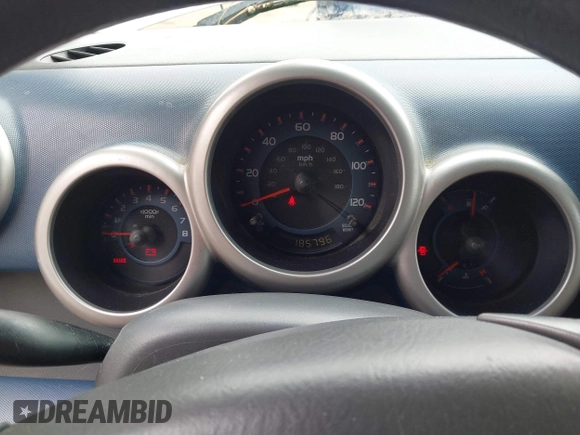 2006 Honda Element with VIN 5J6YH17706L000540, listed as a IAAI auction lot 42172233 with 185,796 mi miles and . Bid and sale history available at DreamBid. Image 7.