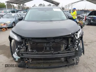2023 Nissan Rogue SV z VIN 5N1BT3BA2PC893980, wystawiony jako IAAI lot #42357578 z przebiegiem 40 218 mil mil oraz . Historia ofert i sprzedaży dostępna na DreamBid. Obrazek 12.