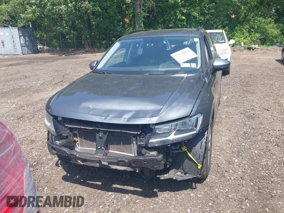 2018 Volkswagen Tiguan SEL with VIN 3VV2B7AX8JM068960, listed as a IAAI auction lot 42528062 with 84,644 mi miles and . Bid and sale history available at DreamBid. Image 12.