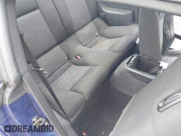 2005 Ford Mustang Deluxe with VIN 1ZVFT80N555143979, listed as a IAAI auction lot 42502001 with 201,721 mi miles and . Bid and sale history available at DreamBid. Image 8.