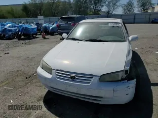 1998 Toyota Camry LE z VIN JT2BF28K3W0115122, wystawiony jako Copart lot #52645095 z przebiegiem 361 549 mil mil oraz Szkoda całkowita • Salvage title. Historia ofert i sprzedaży dostępna na DreamBid. Obrazek 11.