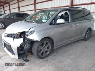 2018 Toyota Sienna SE with VIN 5TDXZ3DC0JS950481, listed as a IAAI auction lot 42404211 with 87,697 mi miles and . Bid and sale history available at DreamBid. Image 17.