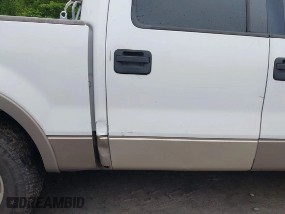 2005 Ford F-150 XLT with VIN 1FTPW12525KE38039, listed as a IAAI auction lot 42373761 with 295,788 mi miles and . Bid and sale history available at DreamBid. Image 6.