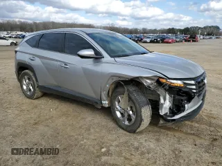 2022 Hyundai Tucson SE with VIN 5NMJA3AE5NH003805, listed as a Copart auction lot 42824585 with 61,765 mi miles and Salvage Title. Bid and sale history available at carsss.com. Image 4.
