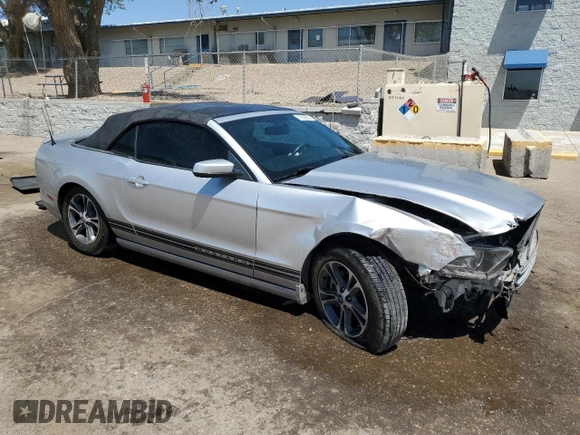 2014 Ford Mustang V6 with VIN 1ZVBP8EM6E5239901, listed as a Copart auction lot 57832665 with 87,798 mi miles and Salvage title. Bid and sale history available at DreamBid. Image 4.