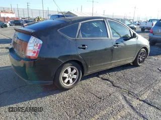 2008 Toyota Prius with VIN JTDKB20U183443026, listed as a IAAI auction lot 41760476 with 287,610 mi miles. Bid and sale history available at carsss.com. Image 4.