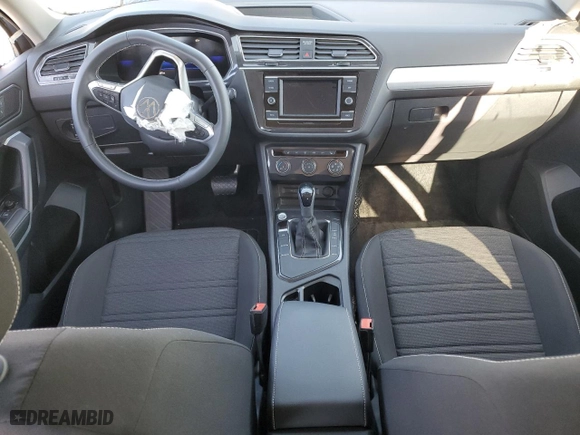 2024 Volkswagen Tiguan S with VIN 3VVRB7AX7RM035930, listed as a Copart auction lot 84238034 with 5,389 mi miles and Salvage Title. Bid and sale history available at carsss.com. Image 8.
