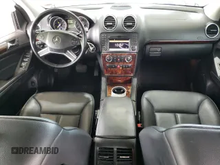 2012 Mercedes-Benz GL 450 z VIN 4JGBF7BE7CA776984, wystawiony jako Copart lot #56158415 z przebiegiem 90 982 mil mil oraz Szkoda całkowita • Salvage title. Historia ofert i sprzedaży dostępna na DreamBid. Obrazek 8.