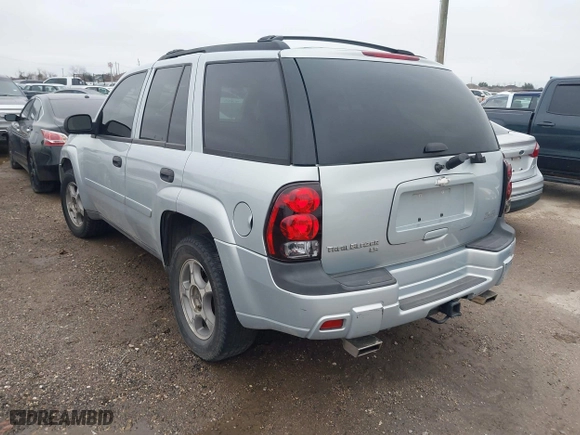 2008 Chevrolet TrailBlazer LT w/1LT with VIN 1GNDS13S482215189, listed as a IAAI auction lot 41605345 with 195,001 mi miles. Bid and sale history available at carsss.com. Image 3.