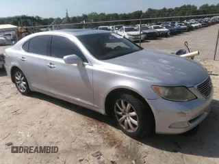 2007 Lexus LS 460 with VIN JTHBL46F575038824, listed as a IAAI auction lot 42167482 with 231,934 mi miles. Bid and sale history available at carsss.com. Image 1.