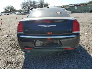 2018 Chrysler 300 Touring L z VIN 2C3CCARG5JH226787, wystawiony jako Copart lot #53628725 z przebiegiem Nie podano mil oraz Czysty tytuł • Clean title. Historia ofert i sprzedaży dostępna na DreamBid. Obrazek 6.