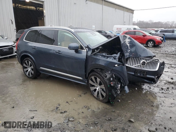 2025 Volvo XC90 Plug-In Hybrid Ultra z VIN YV4H60PFXS1305589, wystawiony jako Copart lot #48111435 z przebiegiem Nie podano mil oraz Szkoda całkowita • Salvage title. Historia ofert i sprzedaży dostępna na DreamBid. Obrazek 4.