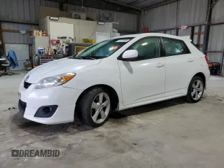 2010 Toyota Matrix S z VIN 2T1KE4EE1AC038480, wystawiony jako Copart lot #59773855 z przebiegiem 185 647 mil mil oraz Szkoda całkowita • Salvage title. Historia ofert i sprzedaży dostępna na DreamBid. Obrazek 1.