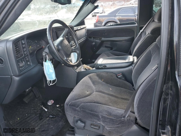 2000 GMC New Sierra 2500 SLE with VIN 1GTGK29U1YE251201, listed as a Copart auction lot 86811304 with NaN miles and Salvage Title. Bid and sale history available at carsss.com. Image 7.