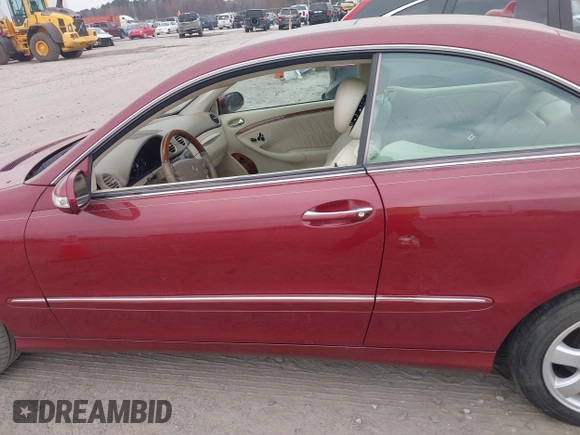 2008 Mercedes-Benz CLK 3.5L with VIN WDBTJ56H38F244866, listed as a IAAI auction lot 41796710 with 185,995 mi miles. Bid and sale history available at carsss.com. Image 15.